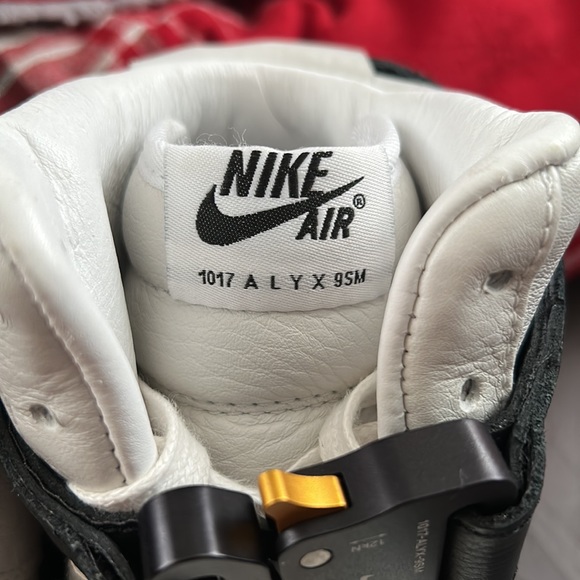 Nike 1017 ALYX 9SM x Air Force 1 high - Picture 4 of 10